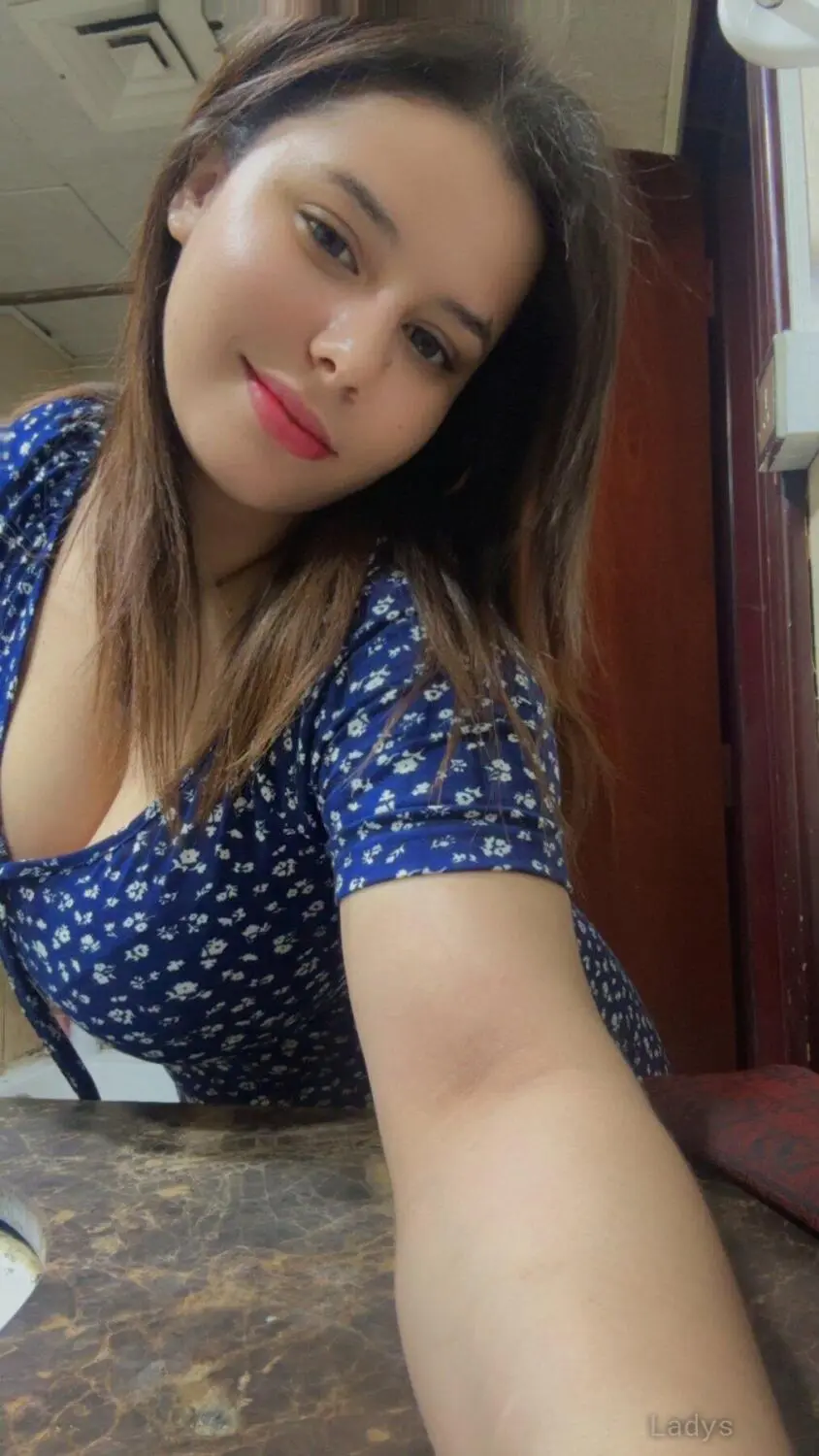 Sara, 24 years old Muscat escort girl with big tits, height 165 sm, Weight kg