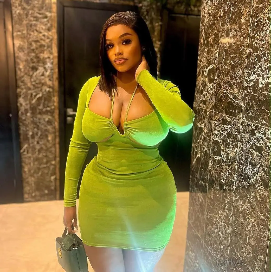 Sofia, years old Muscat escort girl with big tits, height sm, Weight kg