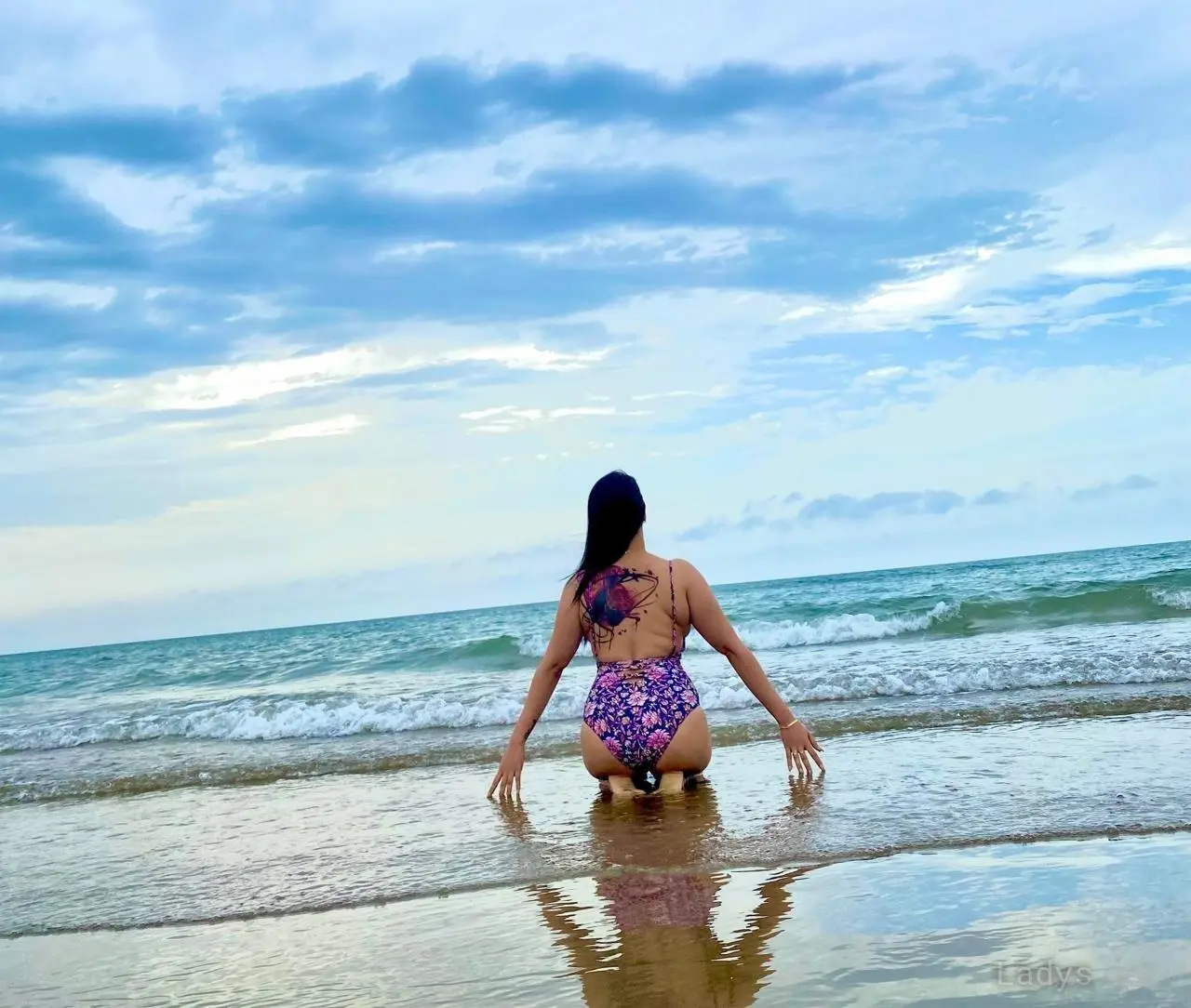 Cristine, years beautiful nude Muscat escorts girl, height sm, Weight kg
