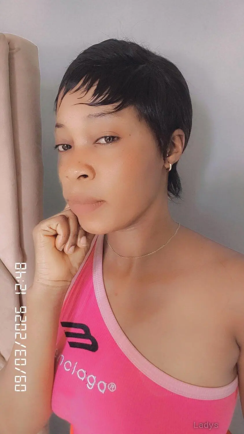 Hayler, 22 years beautiful nude Muscat escorts girl, height 157 sm, Weight  kg
