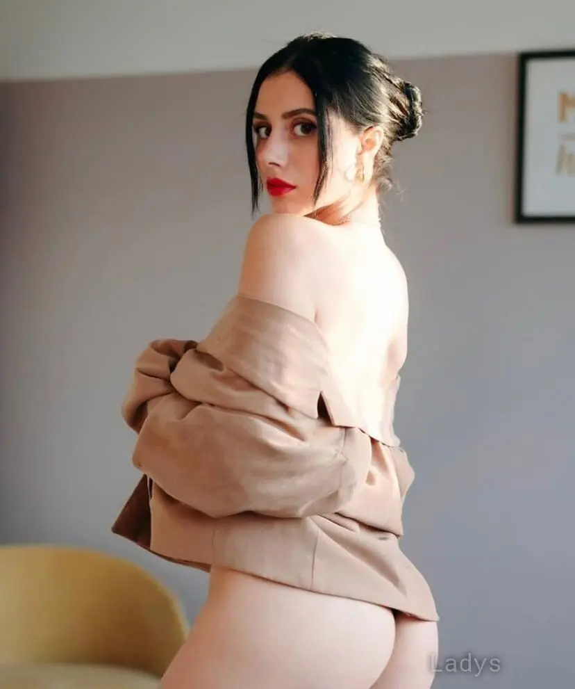 MARELI, 25 years beautiful nude Muscat escorts girl, height 165 sm, Weight  kg