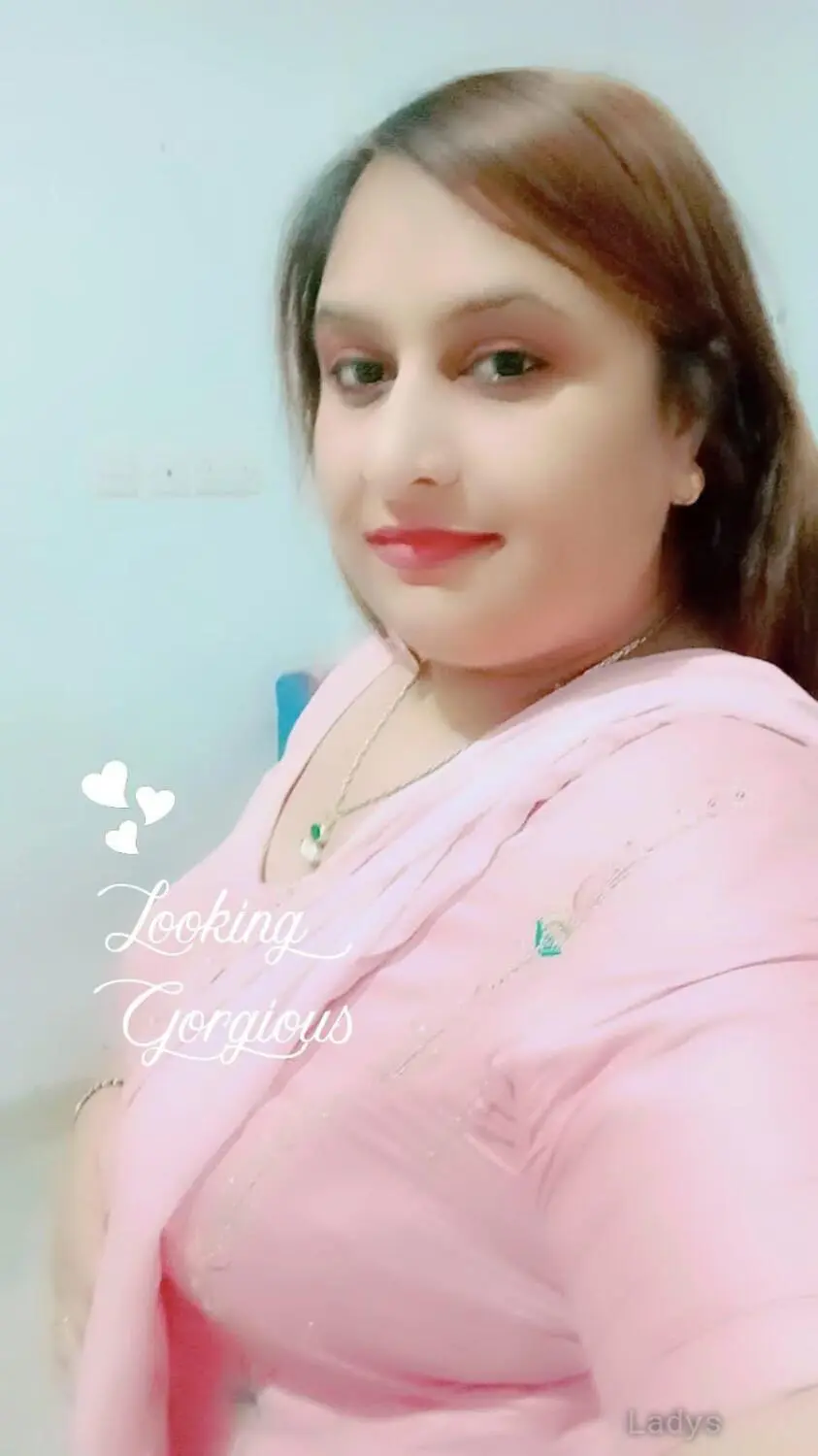 Puja, 28 years beautiful nude Muscat escorts girl, height 152 sm, Weight  kg