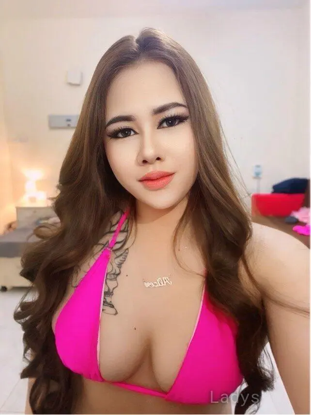 Zlata, 22 years beautiful nude Muscat escorts girl, height 165 sm, Weight kg