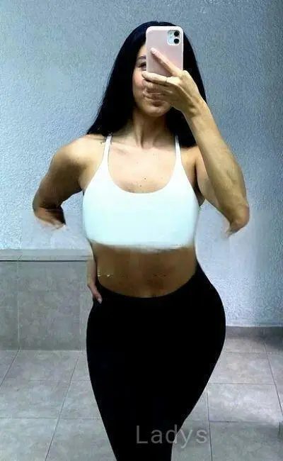 Leticia, 28 years beautiful nude México escorts girl, height 162 sm, Weight 55 kg
