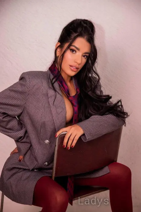 Nika, 27 years beautiful nude México escorts girl, height 160 sm, Weight 53 kg
