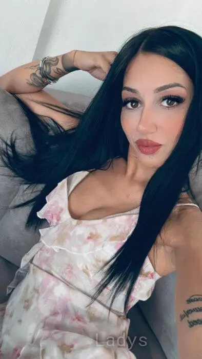 Cleopatra, 26 years beautiful nude Mykonos escorts girl, height 169 sm, Weight 50 kg