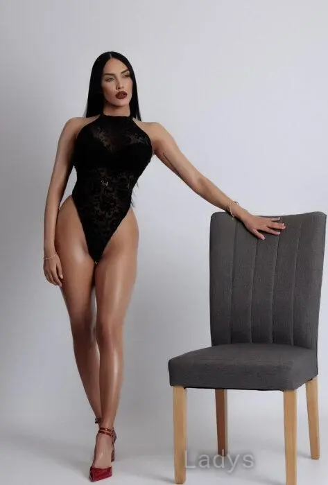 Ruby, 24 years beautiful nude Mykonos escorts girl, height 172 sm, Weight 51 kg