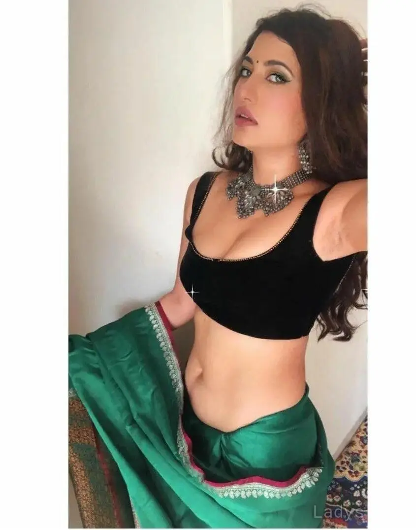 Neha, 23 years old Mysore escort girl with big tits, height 154 sm, Weight  kg