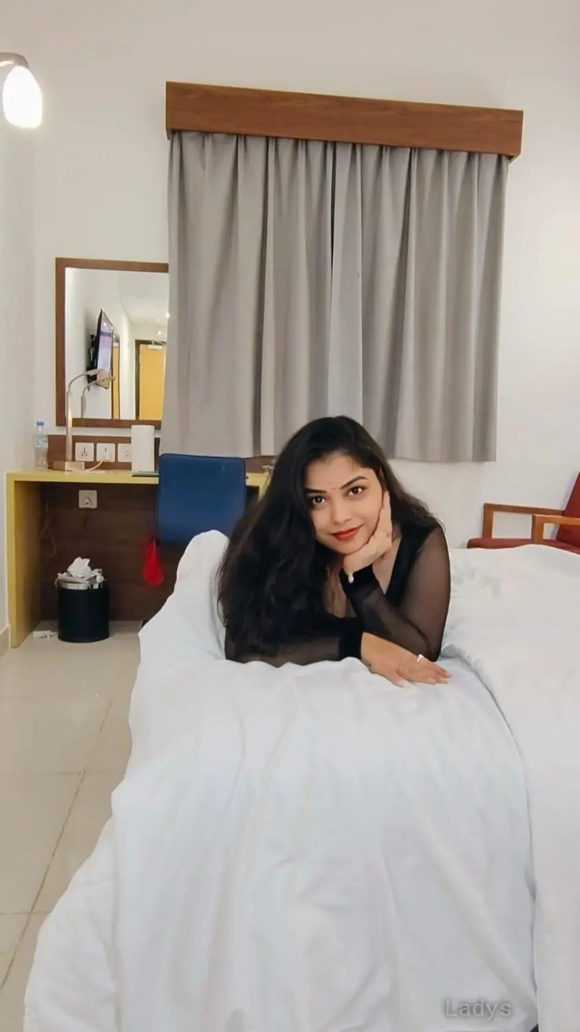 Alisha,  years beautiful nude Mysore escorts girl, height  sm, Weight  kg