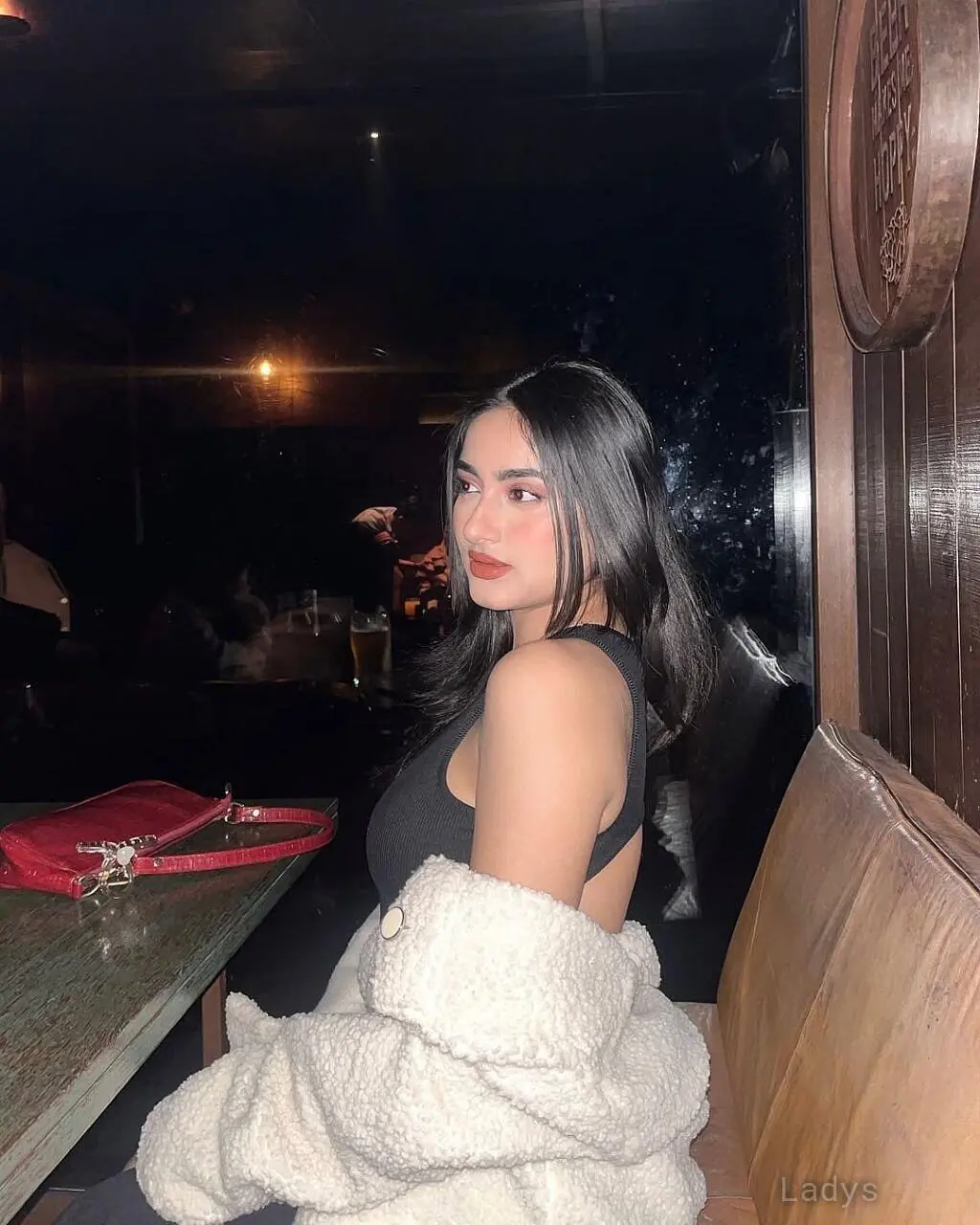 Roshni, 22 years beautiful nude Mysore escorts girl, height 154 sm, Weight  kg