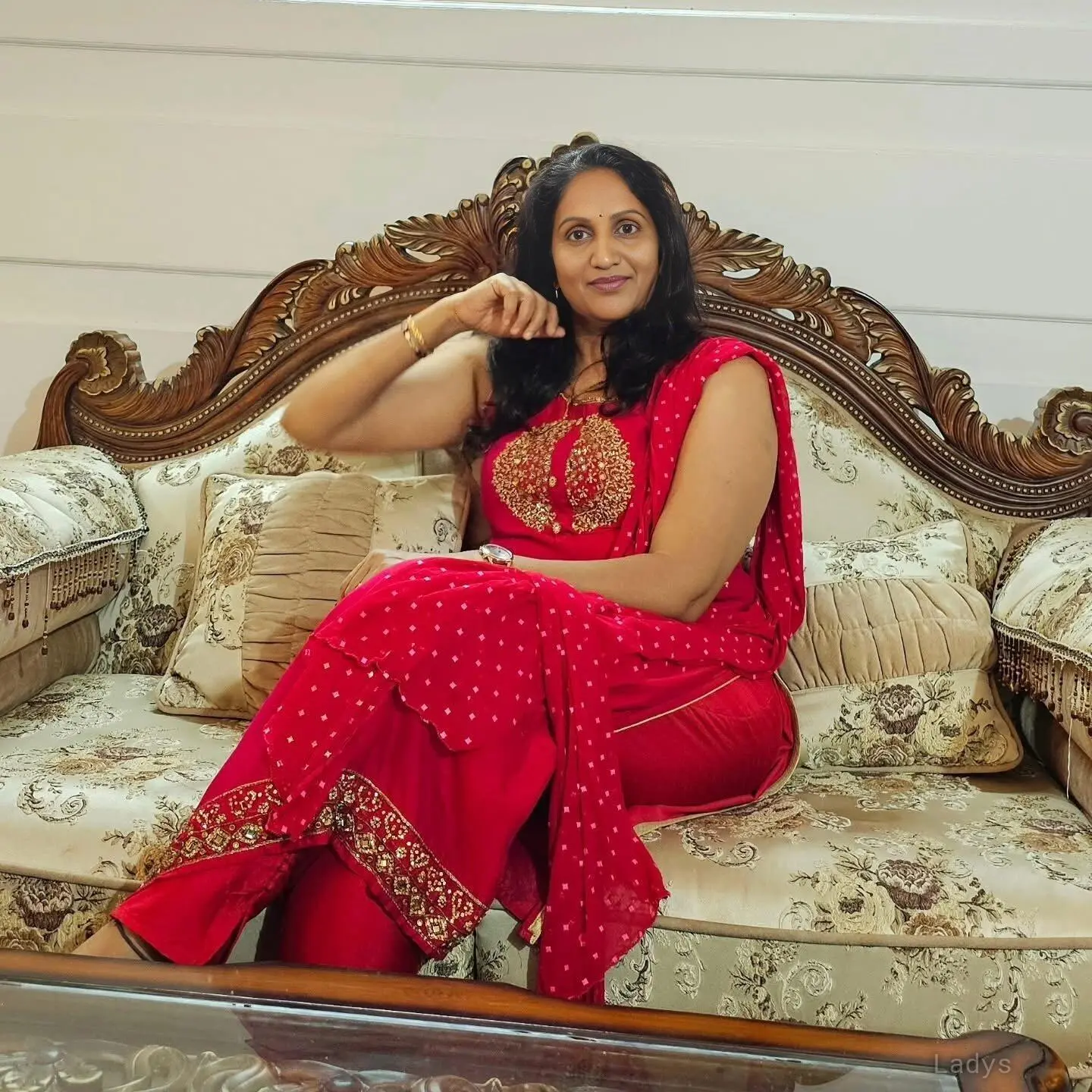 Sudha, 52 years beautiful nude Mysore escorts girl, height 165 sm, Weight  kg