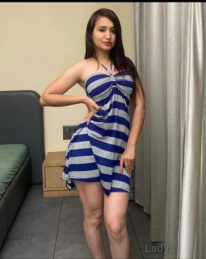 Divya,  years beautiful nude Nagpur escorts girl, height  sm, Weight  kg