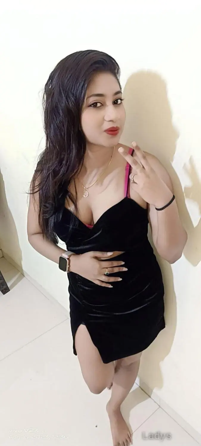 Nidhi, 22 years beautiful nude Nagpur escorts girl, height 153 sm, Weight  kg