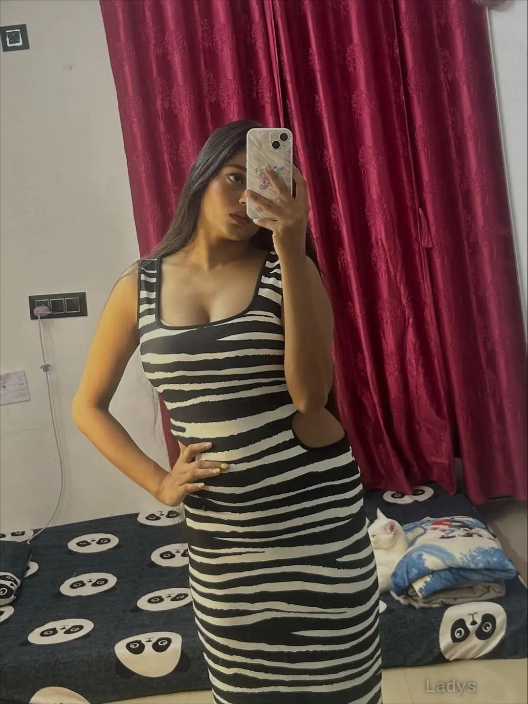 Radhika, 22 years beautiful nude Nagpur escorts girl, height 154 sm, Weight  kg