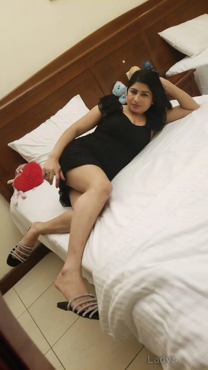 Tina, 26 years beautiful nude Nagpur escorts girl, height 154 sm, Weight kg