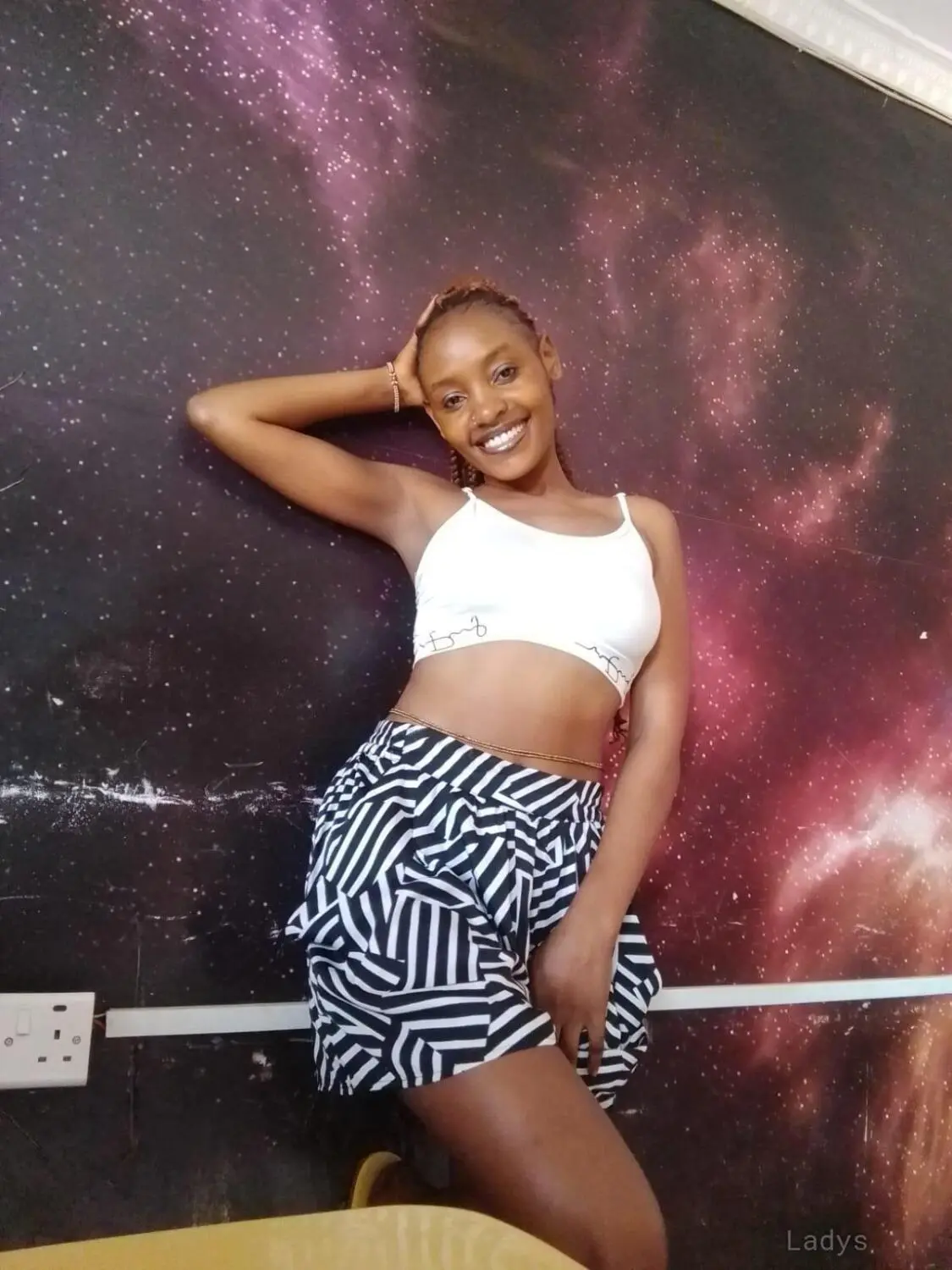 Alice,  years old Nairobi escort girl with big tits, height  sm, Weight  kg