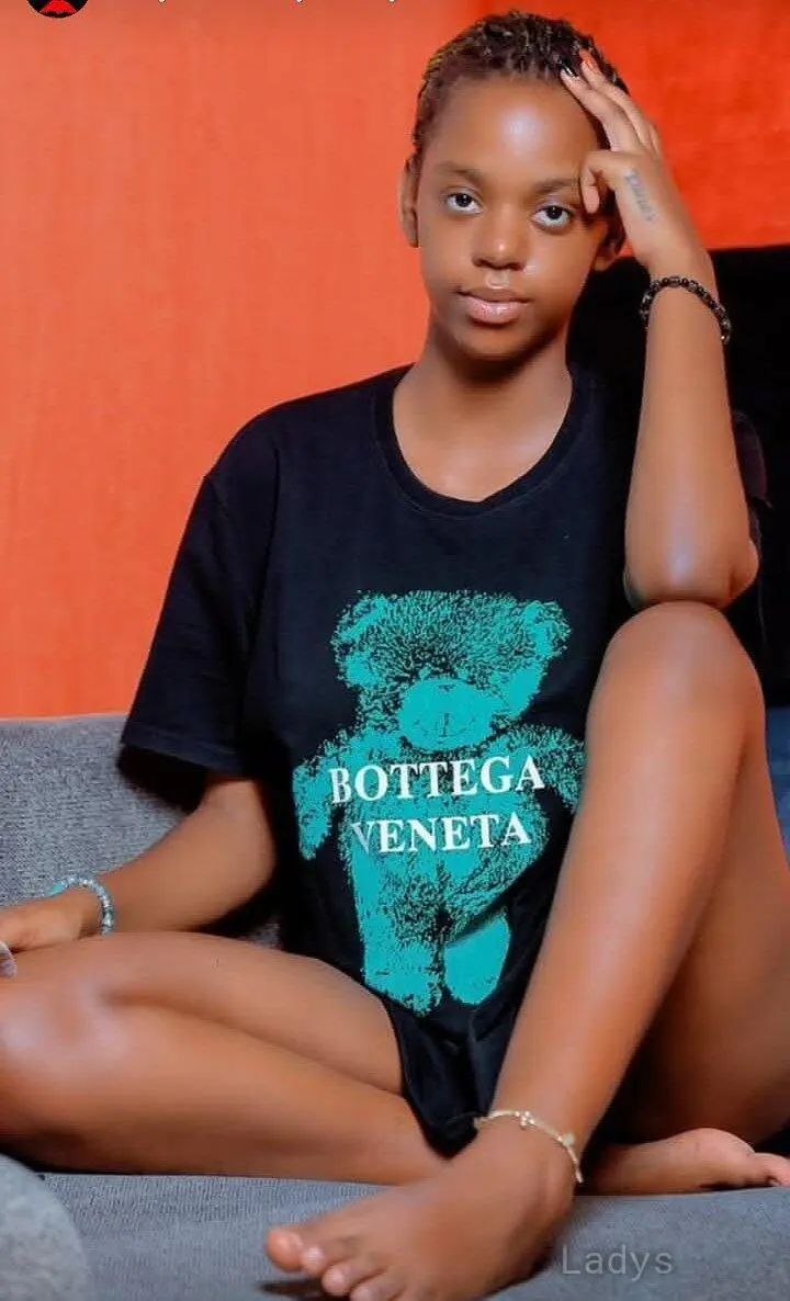 Bella, 22 years old Nairobi escort girl with big tits, height 159 sm, Weight  kg