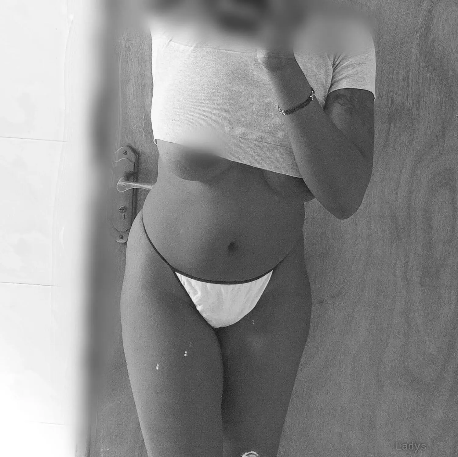 Cookie, 29 years old Nairobi escort girl with big tits, height 173 sm, Weight kg