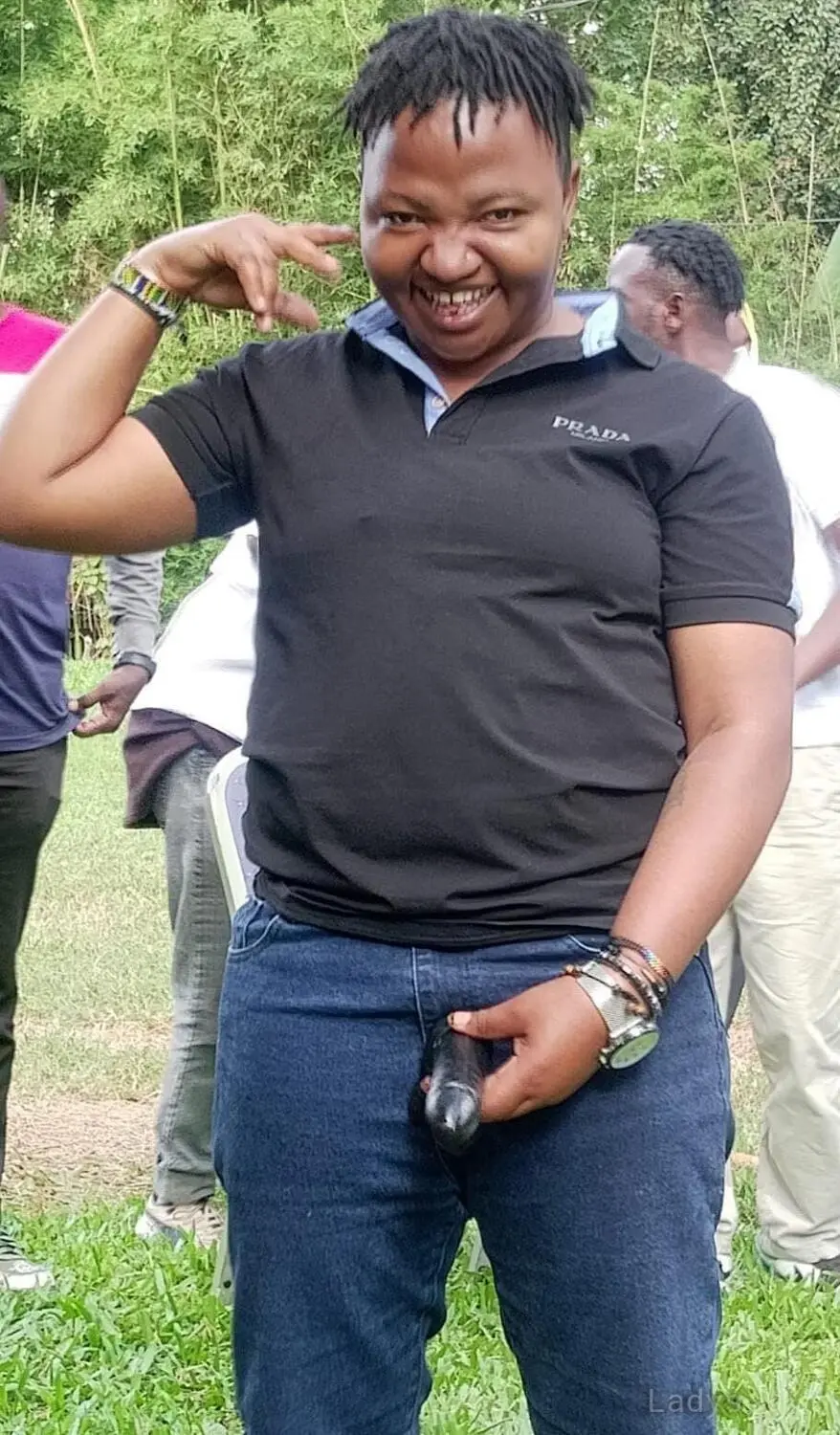 Dora, 31 years old Nairobi escort girl with big tits, height 153 sm, Weight kg