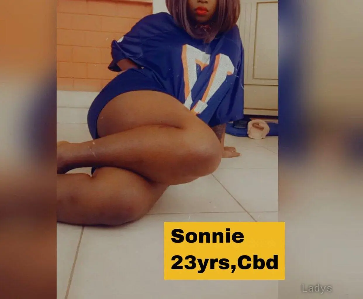 Nancy, 18 years old Nairobi escort girl with big tits, height 172 sm, Weight  kg