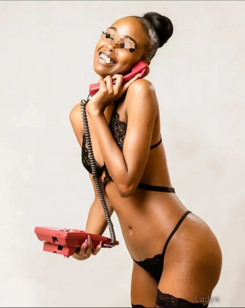 Nimmoh🦋 Petite❣️Tight, years old Nairobi escort girl with big tits, height sm, Weight kg