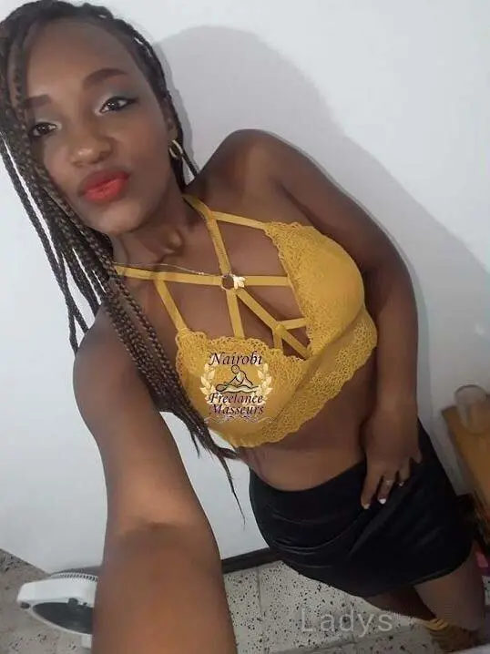 Nuru, 24 years old Nairobi escort girl with big tits, height 166 sm, Weight  kg