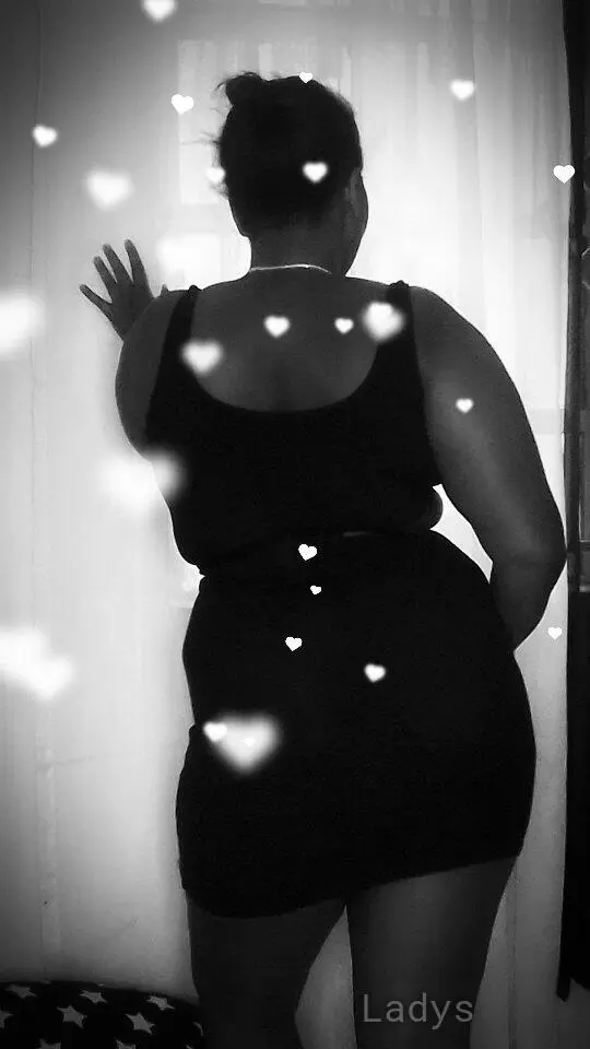 Sherry, 24 years old Nairobi escort girl with big tits, height 167 sm, Weight  kg