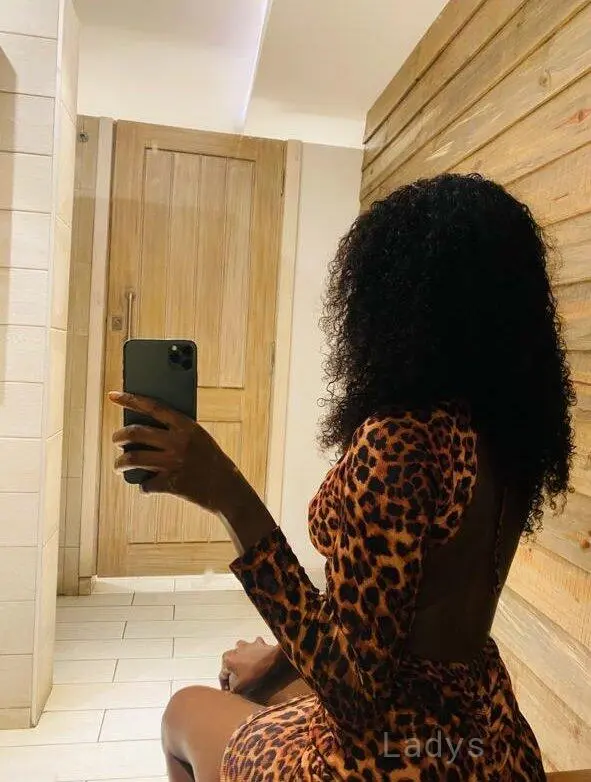 Stacey, 23 years old Nairobi escort girl with big tits, height 170 sm, Weight  kg