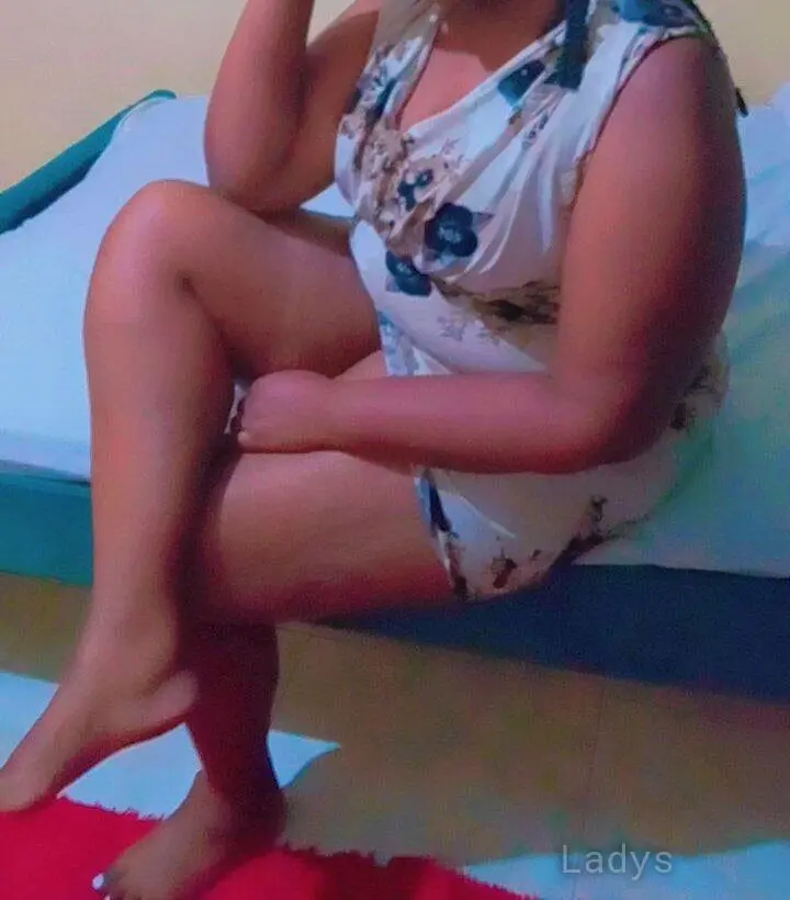 Tyesha, 26 years old Nairobi escort girl with big tits, height 175 sm, Weight  kg