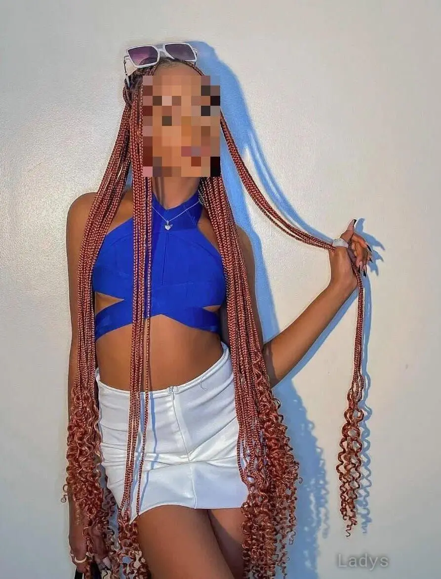 Vika, 20 years old Nairobi escort girl with big tits, height 183 sm, Weight kg