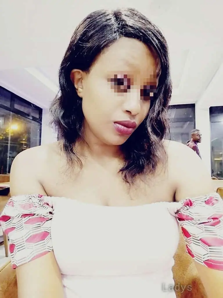 Cate, 23 years beautiful nude Nairobi escorts girl, height 160 sm, Weight  kg