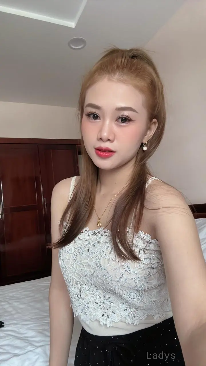 Hana, 23 years beautiful nude Nairobi escorts girl, height 172 sm, Weight kg