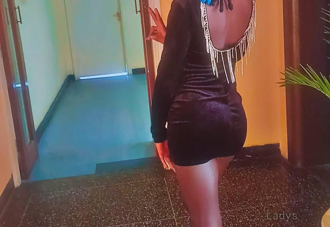 Nichie,  years beautiful nude Nairobi escorts girl, height  sm, Weight  kg