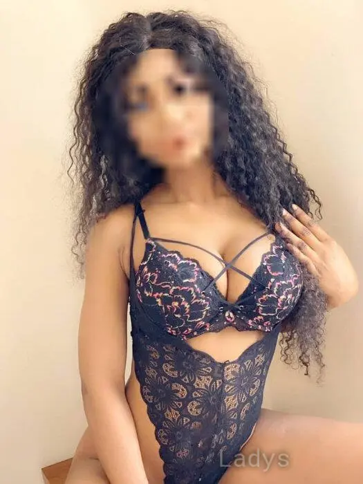 Petra, 21 years beautiful nude Nairobi escorts girl, height 158 sm, Weight 52 kg