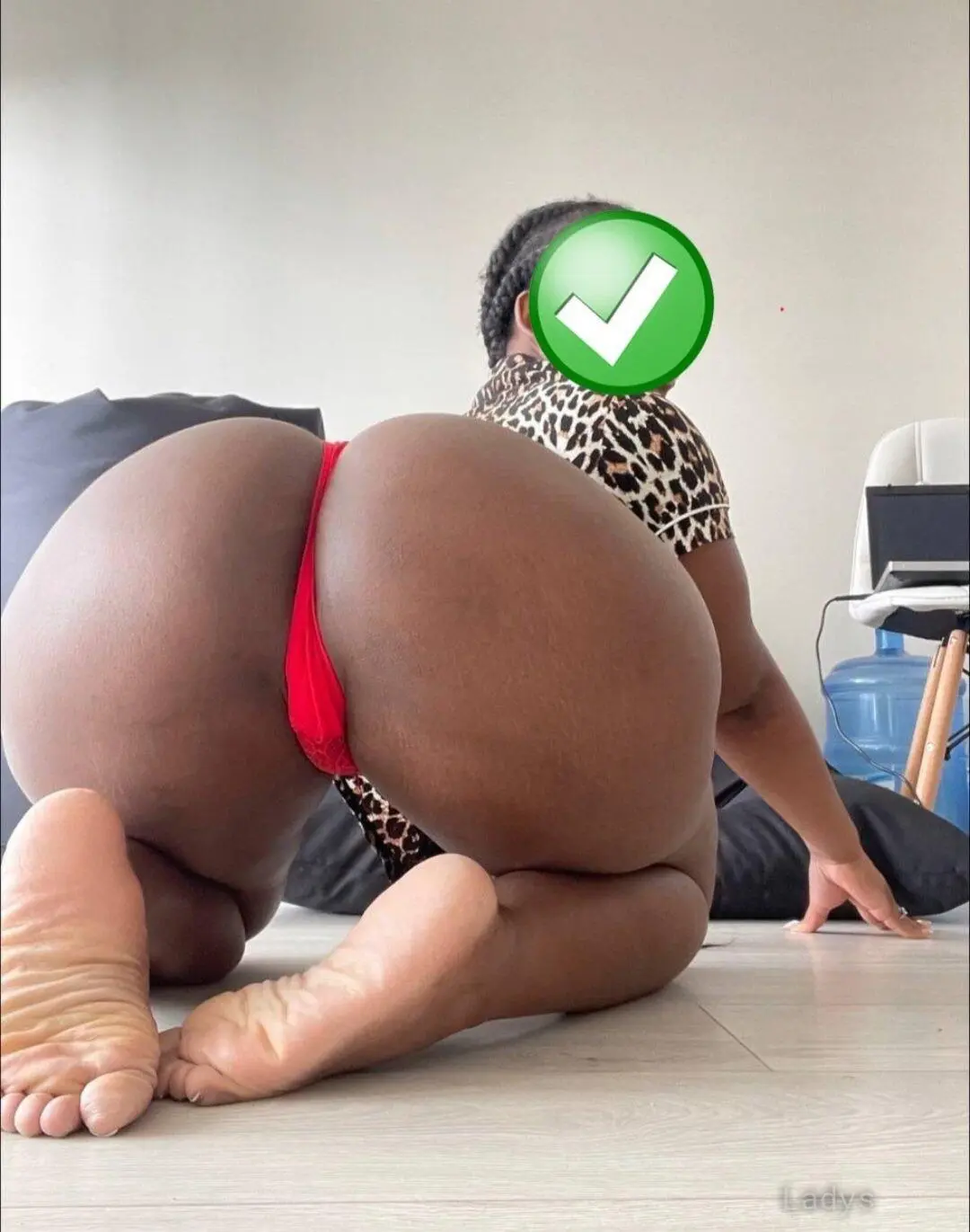 Tram, 23 years beautiful nude Nairobi escorts girl, height 154 sm, Weight  kg
