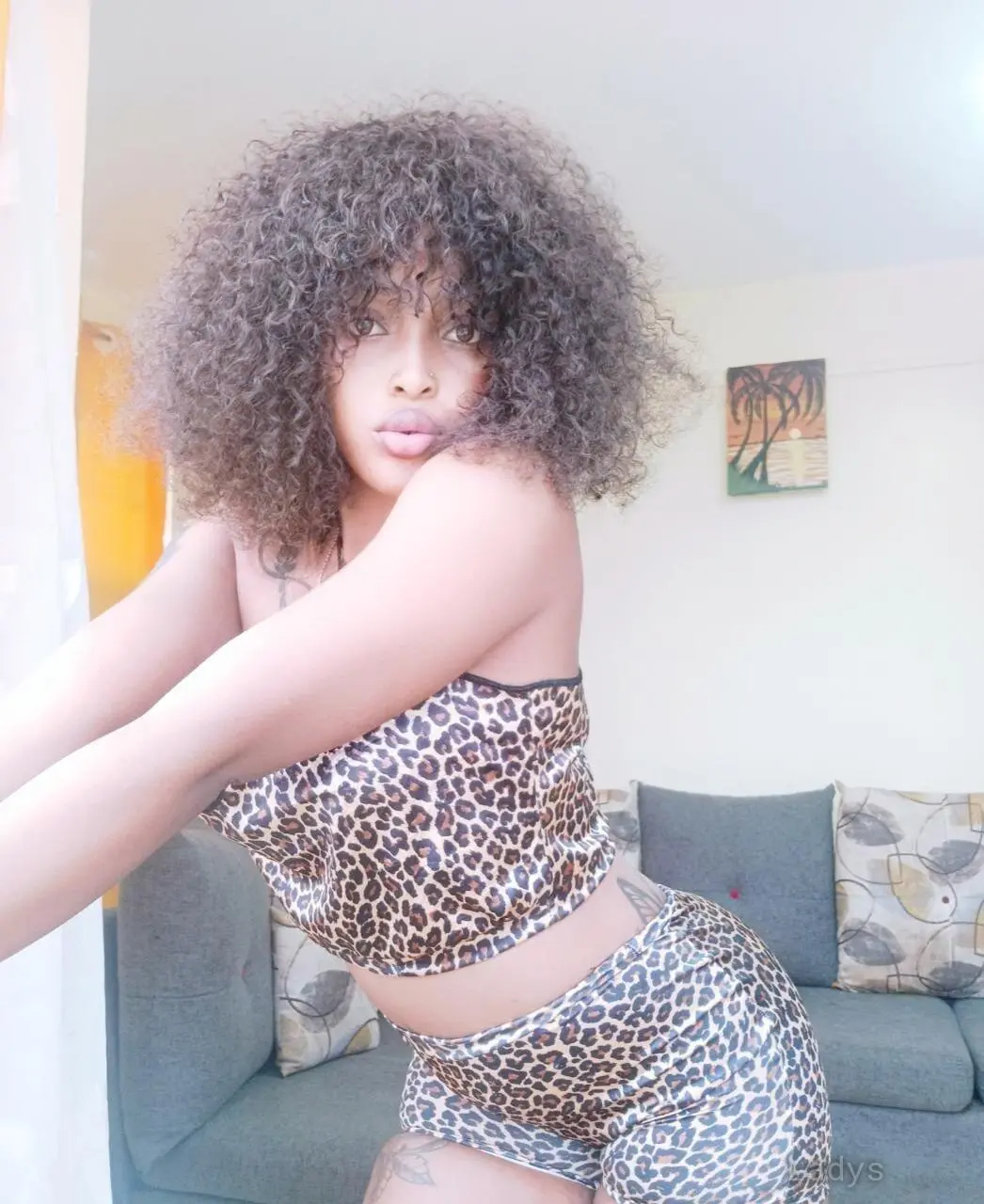 Vee, 24 years beautiful nude Nairobi escorts girl, height  sm, Weight  kg