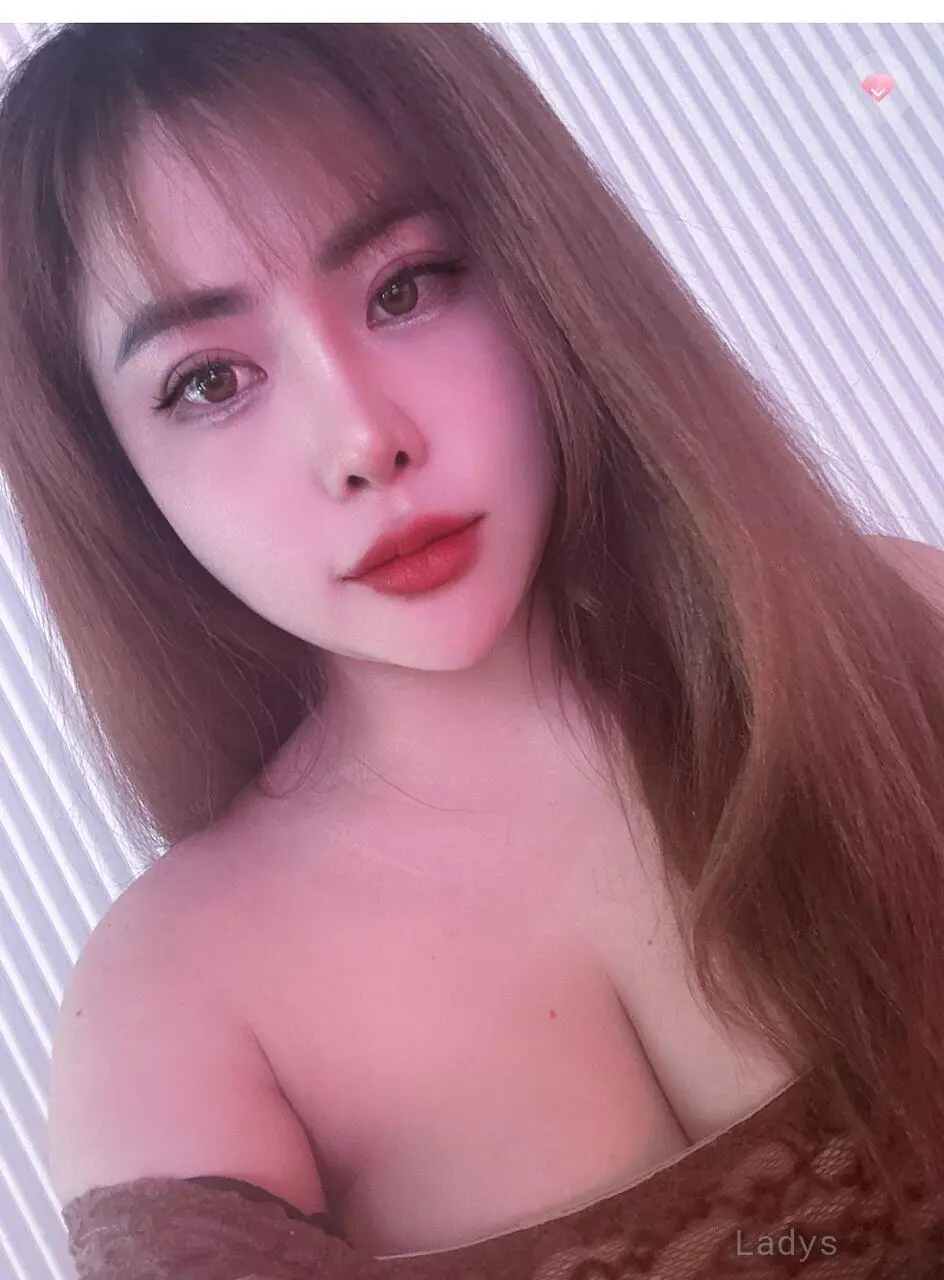 Lisa, 24 years beautiful nude Najran escorts girl, height 160 sm, Weight kg