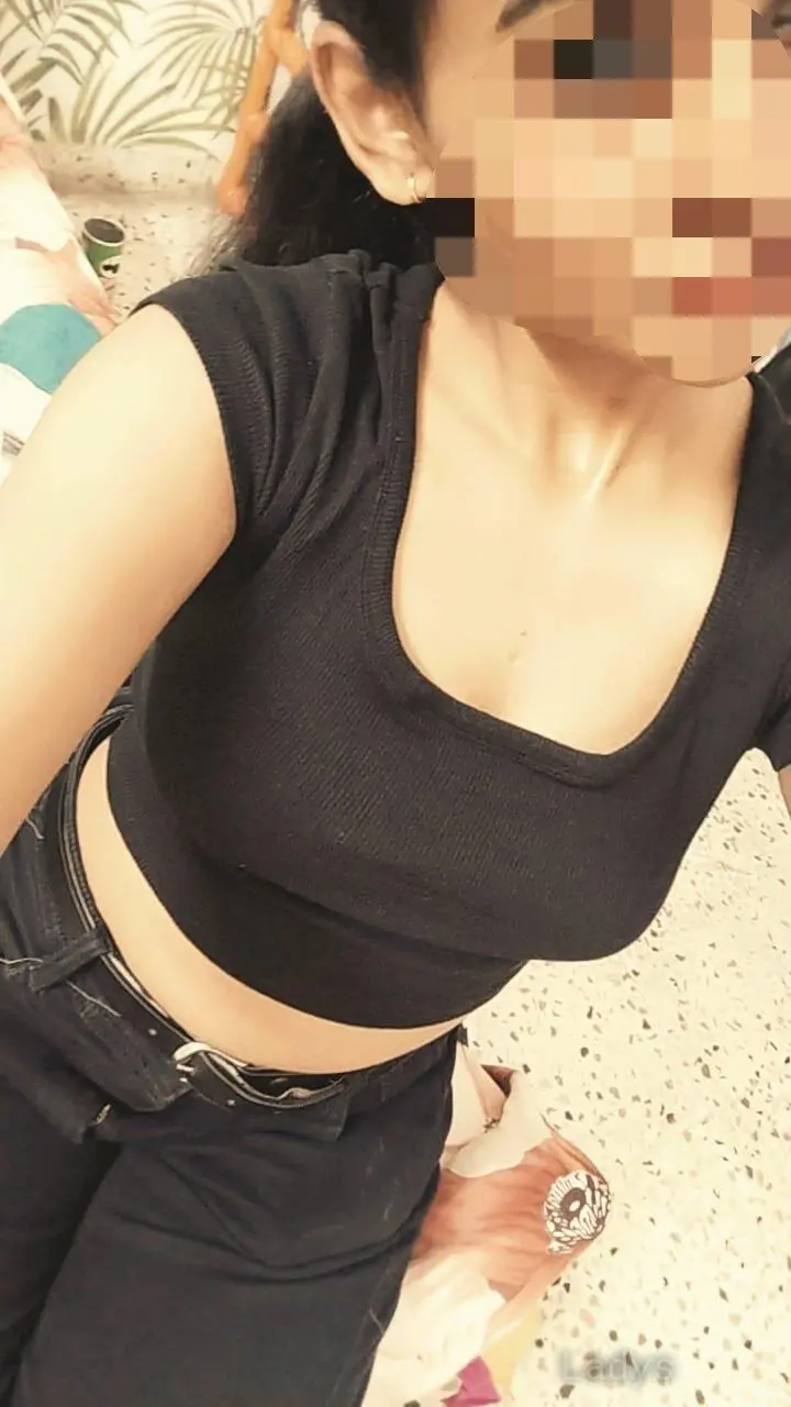 Kett, 23 years old Nakhon Pathom escort girl with big tits, height 154 sm, Weight  kg