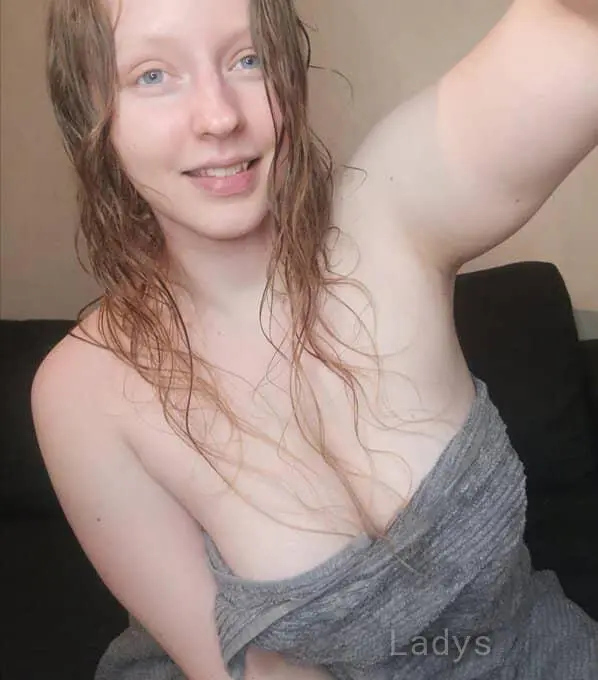 Aline, 34 years beautiful nude Nanterre escorts girl, height 152 sm, Weight 56 kg
