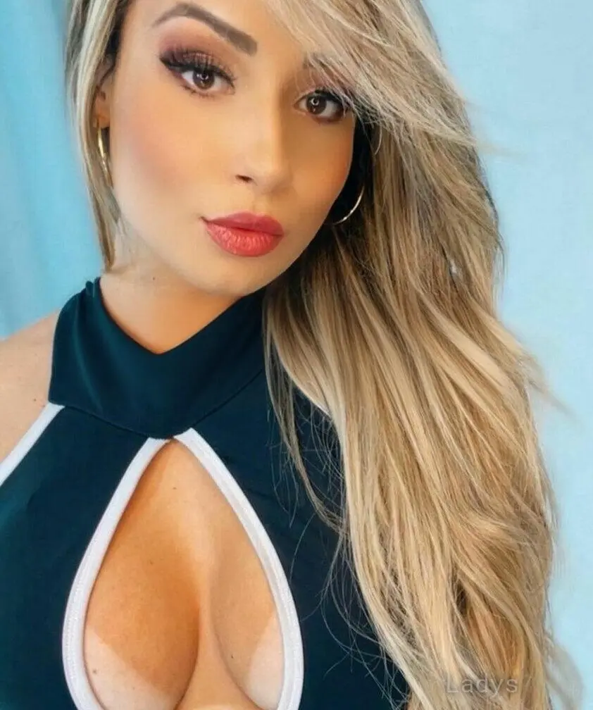 Karol, 30 years beautiful nude Naples escorts girl, height 159 sm, Weight 58 kg