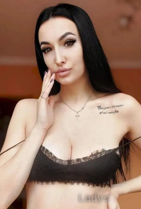 Dasha, 28 years beautiful nude Napoli escorts girl, height 170 sm, Weight 54 kg