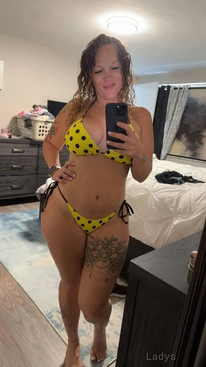 Audrey coquine, 30 years beautiful nude Narbonne escorts girl, height 129 sm, Weight 37 kg
