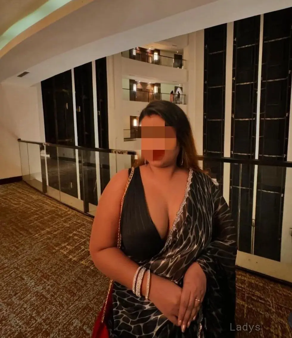 Annabel, 28 years old Nashik escort girl with big tits, height 158 sm, Weight  kg