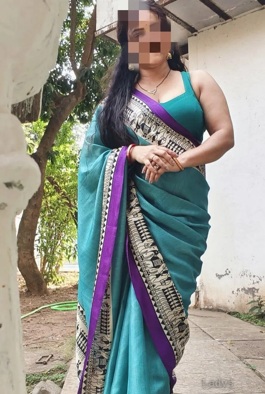 Diana, 29 years old Nashik escort girl with big tits, height 158 sm, Weight  kg