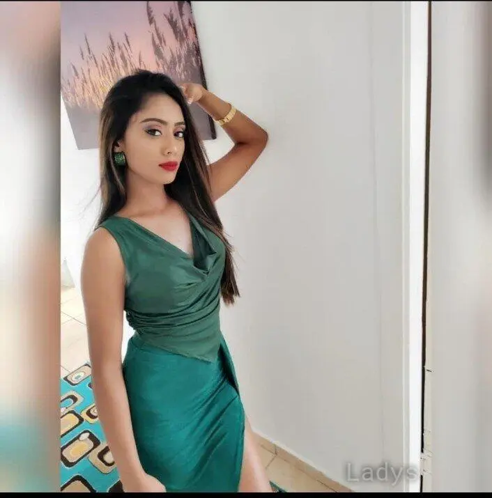Nashik, 20 years old Nashik escort girl with big tits, height 169 sm, Weight kg