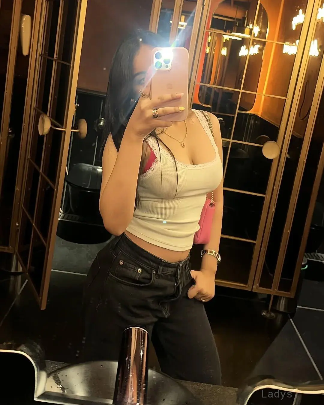 Shreya, 22 years old Nashik escort girl with big tits, height 153 sm, Weight  kg