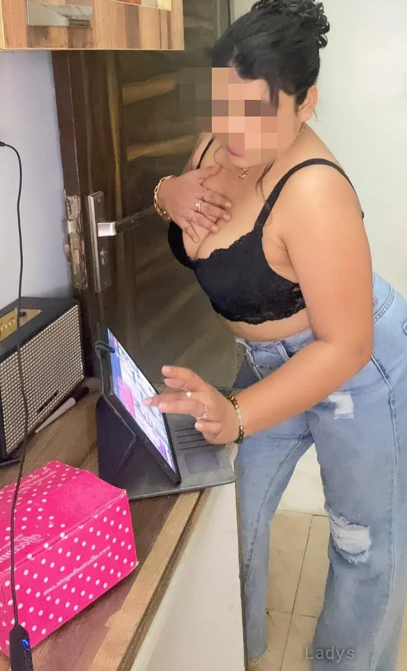 Cam bhabhi..., 28 years beautiful nude Nashik escorts girl, height 165 sm, Weight  kg
