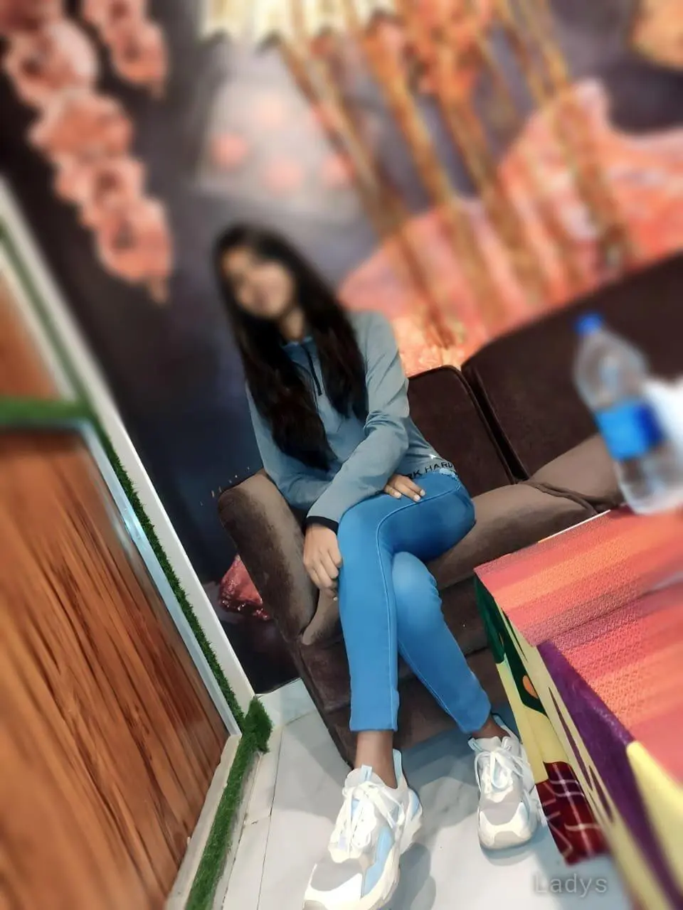 Riya, 23 years beautiful nude Nashik escorts girl, height 160 sm, Weight  kg