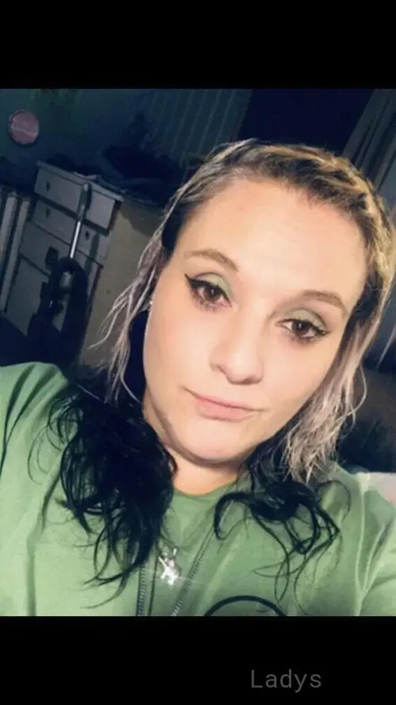 Alice, 41 years old Nashville escort girl with big tits, height 170 sm, Weight 96 kg