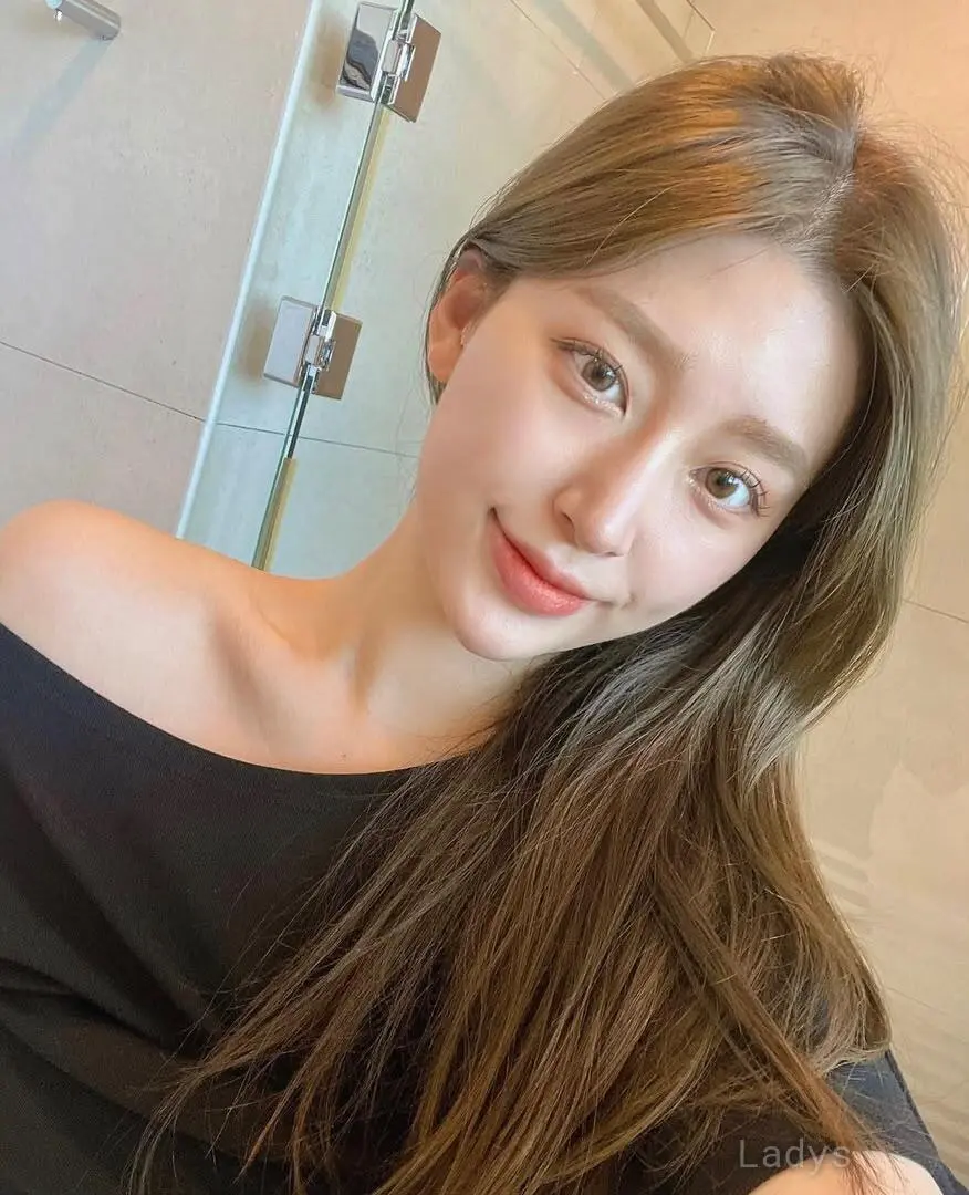 Seul, 28 years old Nashville escort girl with big tits, height 157 sm, Weight 57 kg